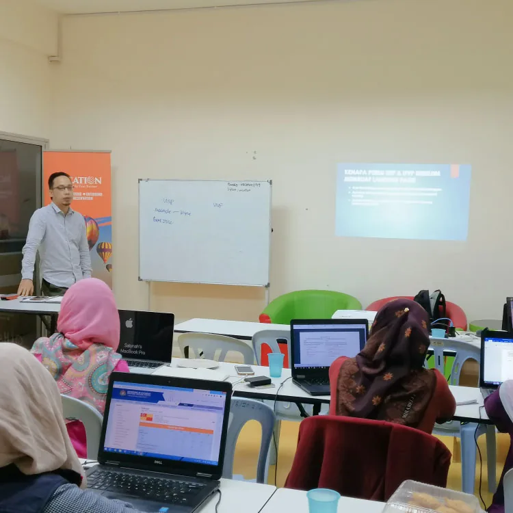 Kelas Bina Landing Page 12